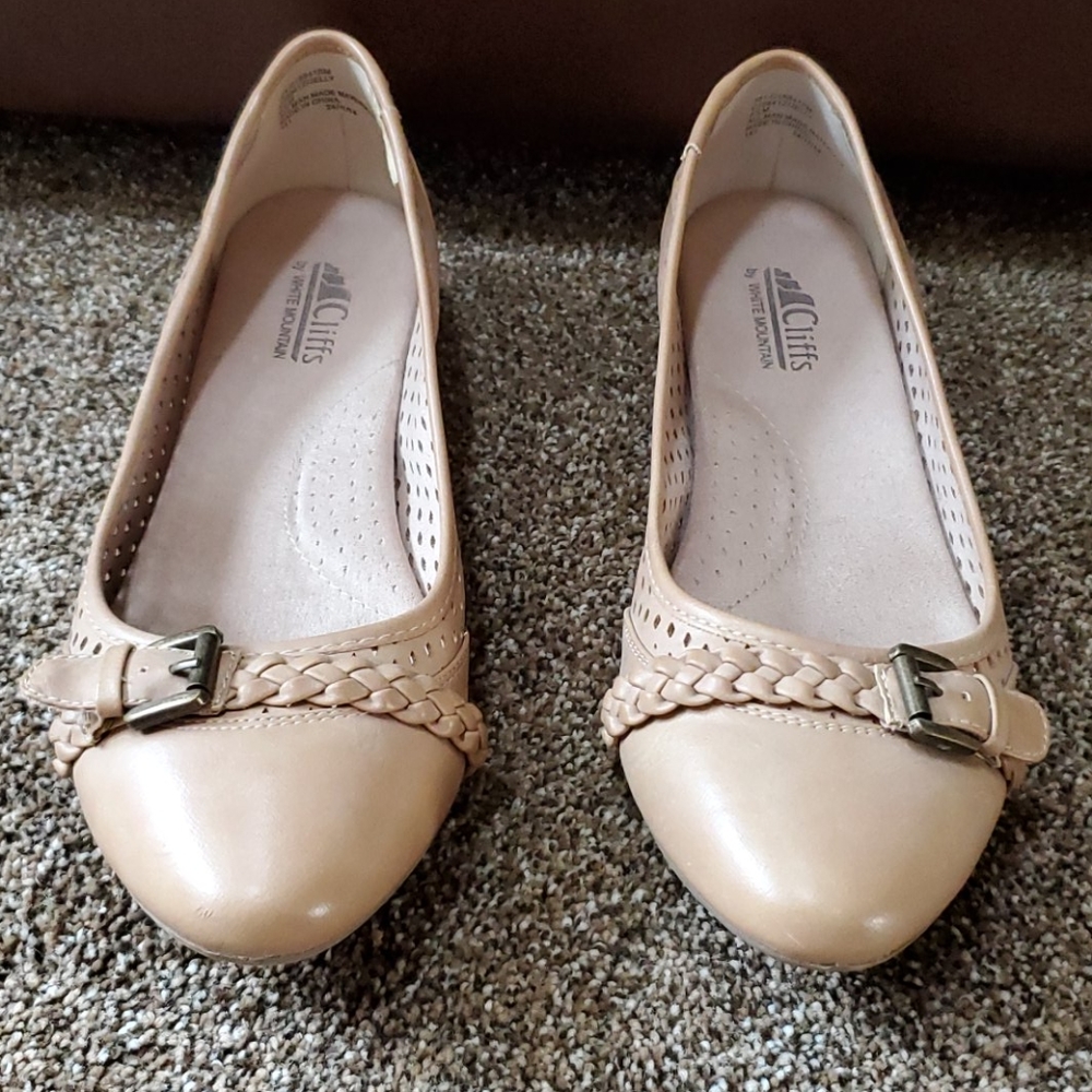 Nude flats